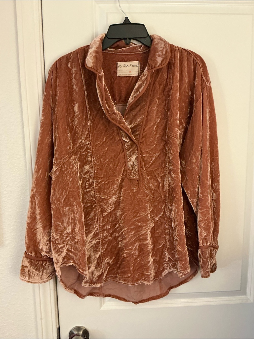 Free People We The Free Luxy Velvet Blouse Top Terracotta Rust Cedar Wood XS - Picture 2 of 4